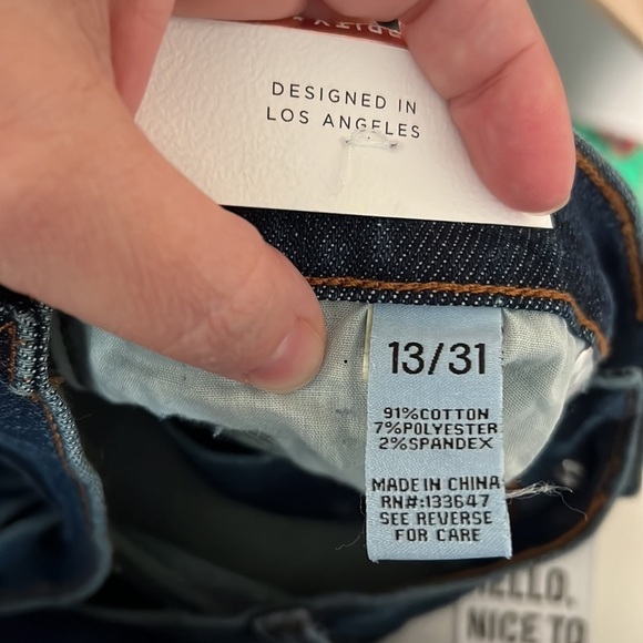 NWT women’s Celebrity Pink‎ jean shorts 13/31 new - Picture 4 of 4